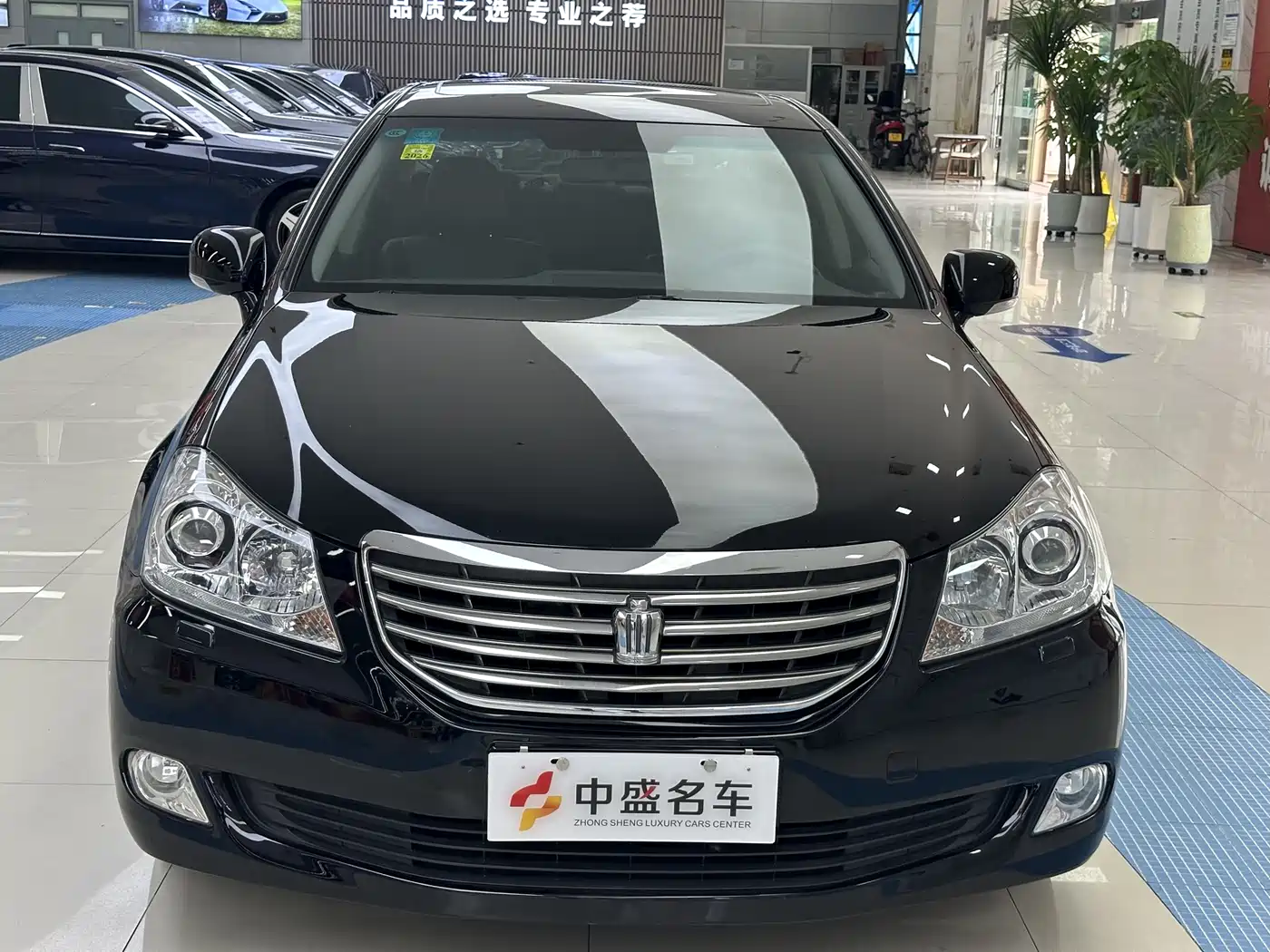 Toyota Crown 2010 3.0L Royal Saloon фото 2
