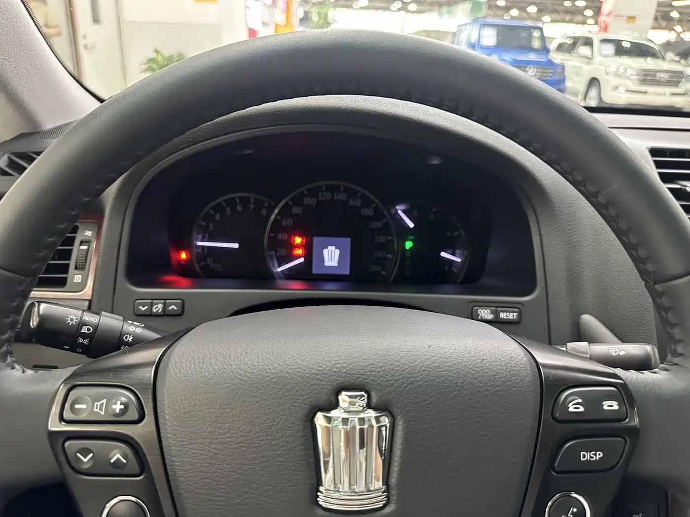 Toyota Crown 2010 3.0L Royal Saloon фото 15