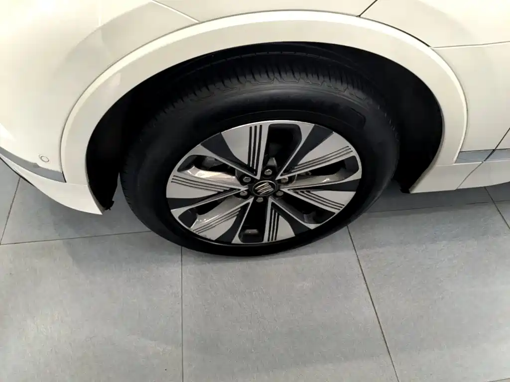 Buick E5 2025 2025 Model 620KM Premium Edition