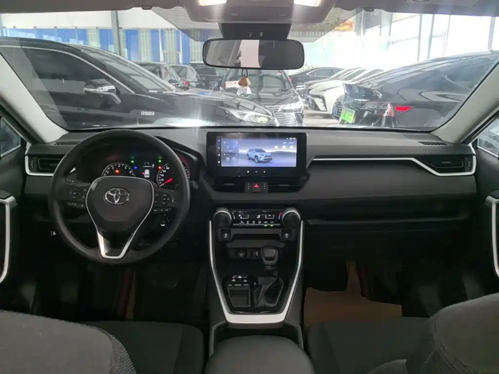 Toyota RAV4 2025 2024 2.0L CVT FWD Urban Edition