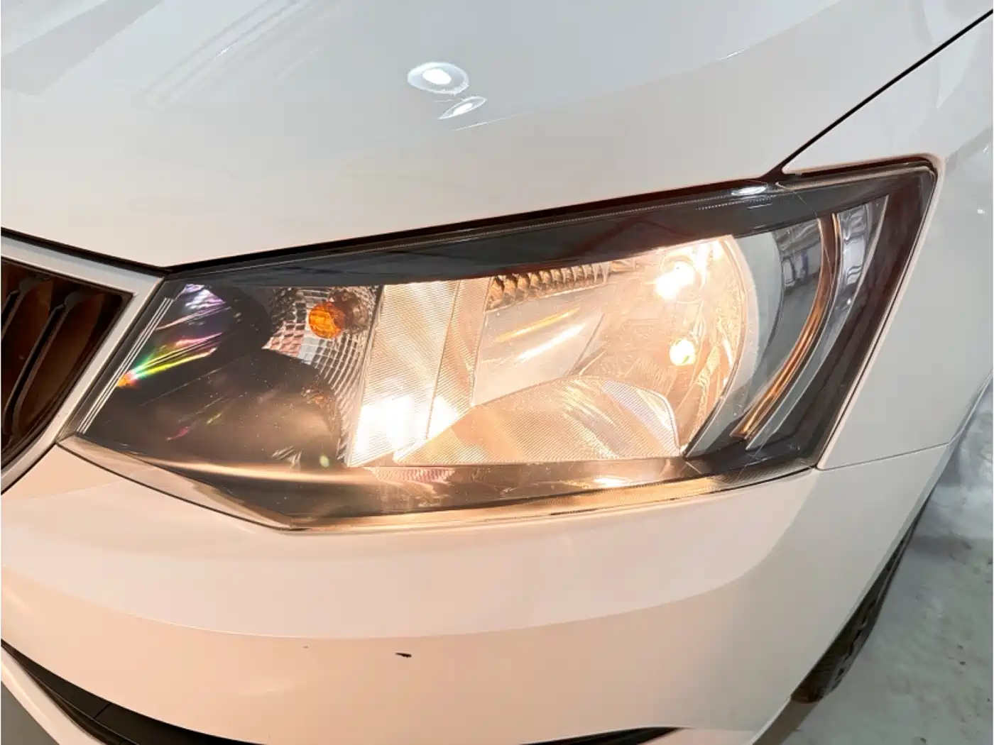 Škoda Fabia 2017 1.4L Auto Car Enjoy Edition фото 15