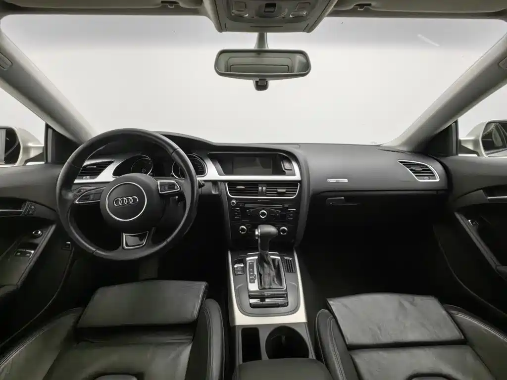 Photo 5 - Audi A5 (Import)