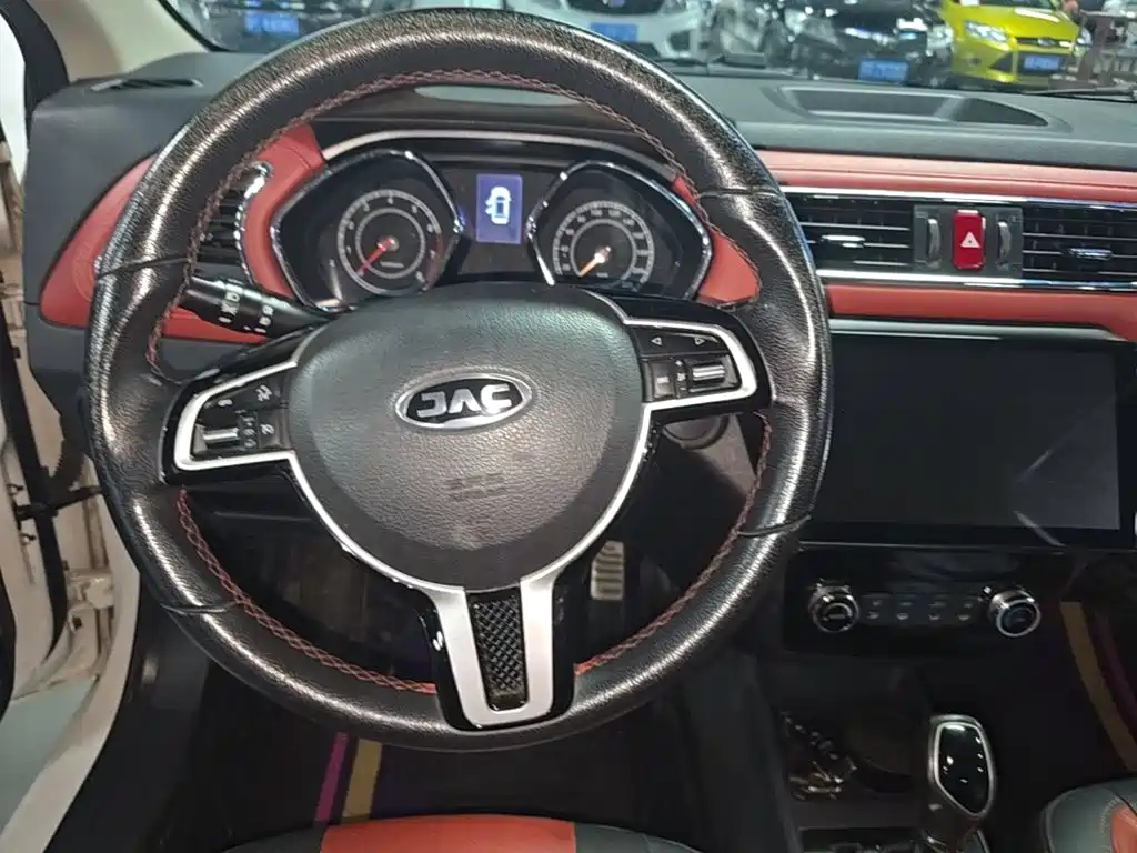 JAC Motors Refine S2 2017 2017 1.5L CVT Luxury Smart