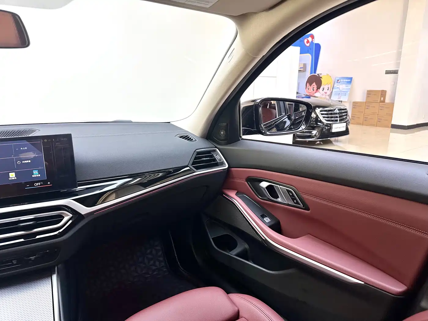 BMW 3 Series 2023 325Li M Sport Black Night Package фото 16