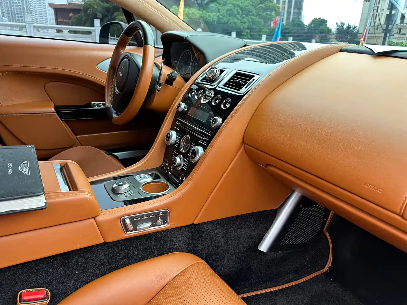 Aston Martin Rapide 2013 6.0L S фото 11