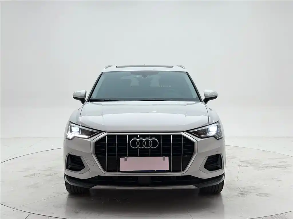 Audi Q3 2022 35 TFSI Fashion Elegance фото 2