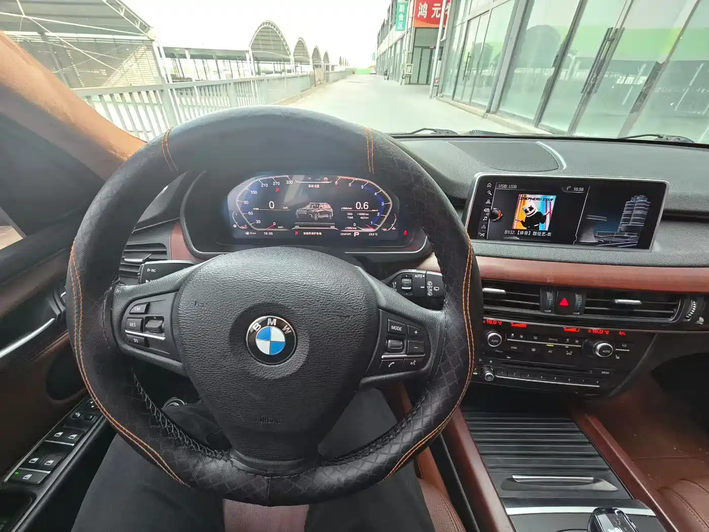 BMW X5 (Import) 2017 xDrive35i Leading Edition фото 9