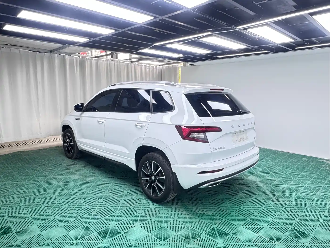Škoda Karoq 2023 TSI280 Premium Edition фото 4