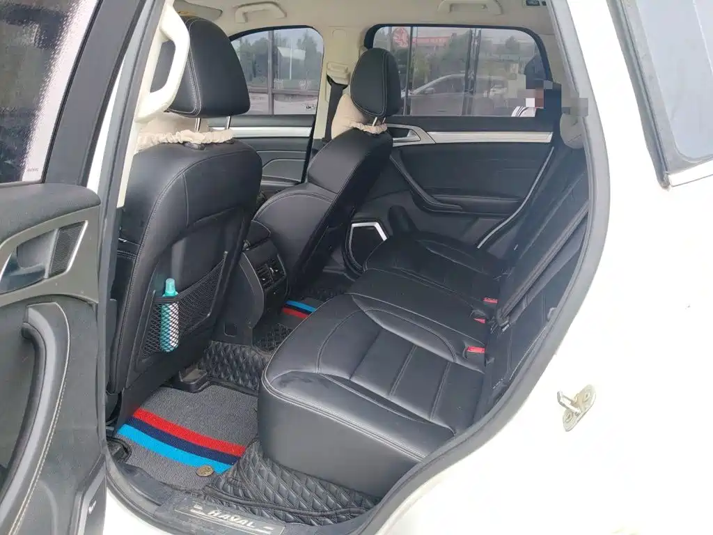 Фото 15 - Haval H7