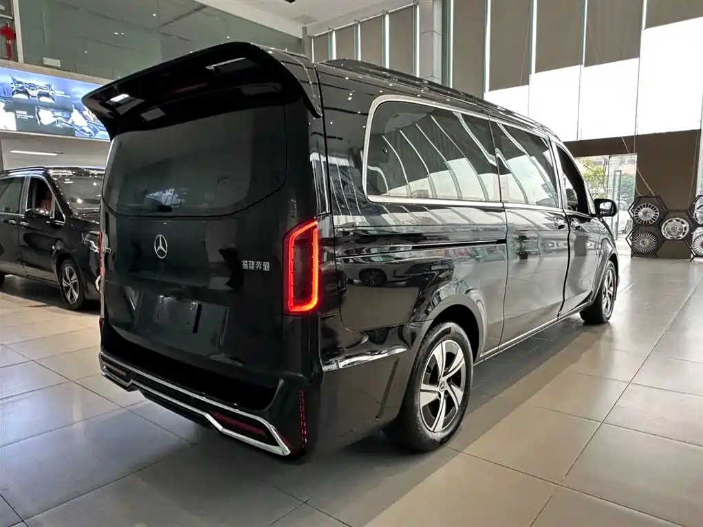 Mercedes-Benz Vito 2024 2.0T Elite Edition 7-Seater фото 29