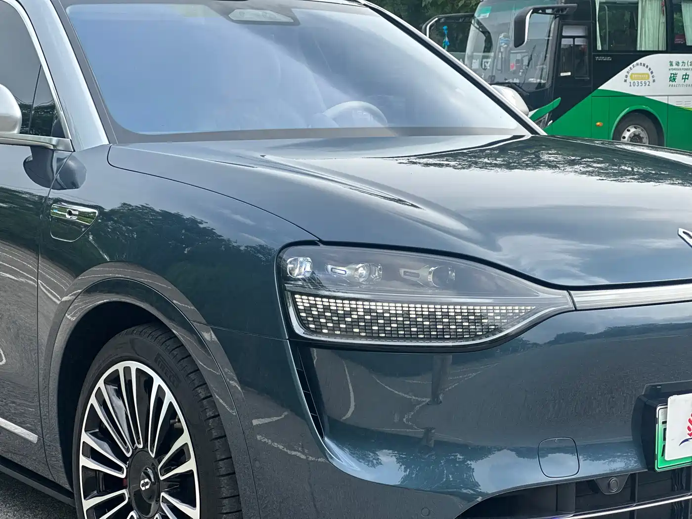 AITO Wenjie AITO M9 2024 Extended Range Ultra 42kWh 6-Seater фото 8