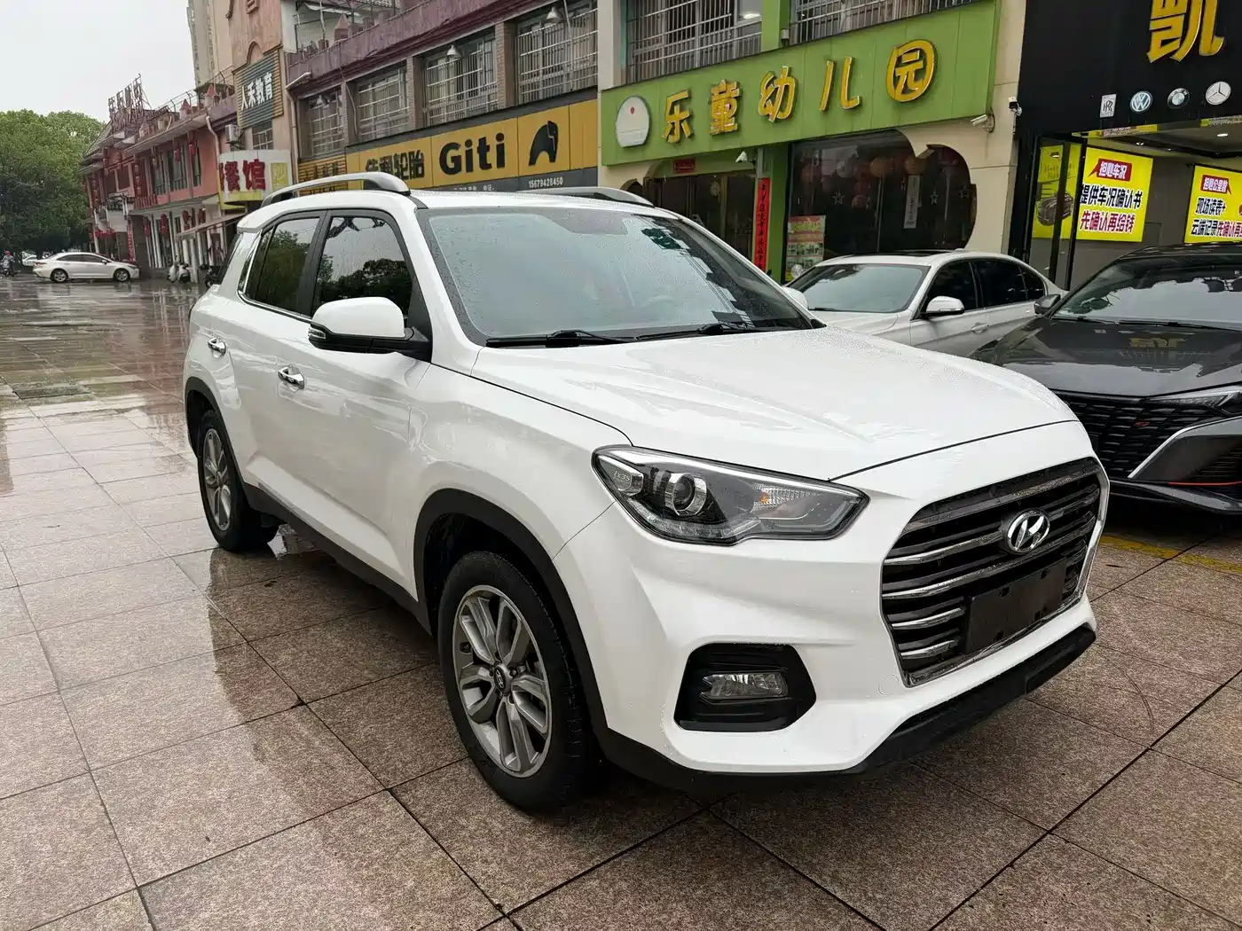 Hyundai Beijing Hyundai ix35 2018 2.0L Automatic 2WD Zhiyong·Enjoyment Edition фото 3