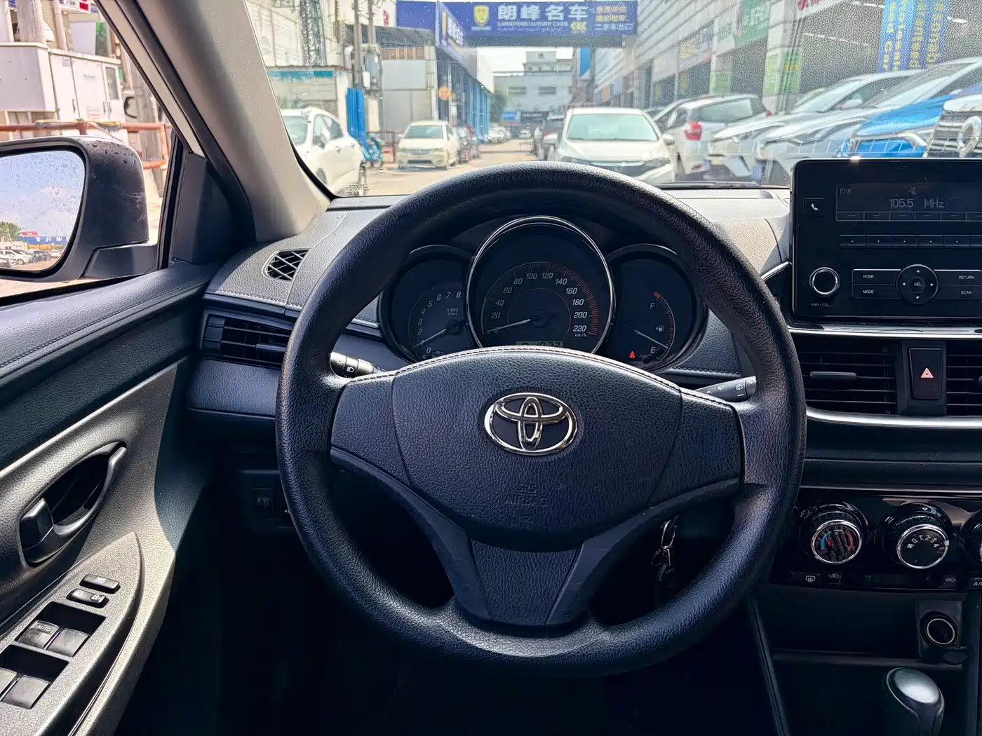 Фото 12 - Toyota YARiS L Zhi Xuan