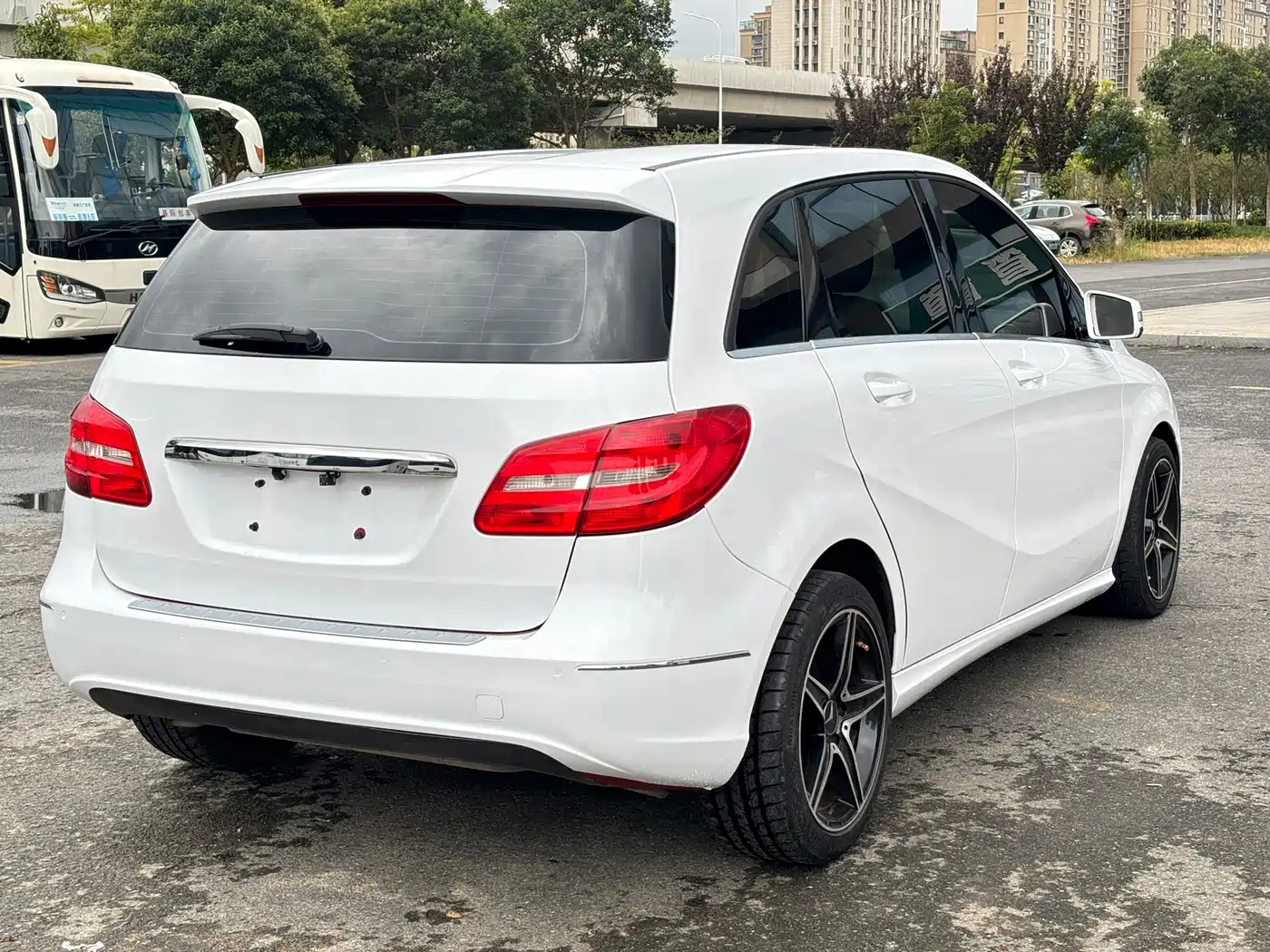 Mercedes-Benz B-Class 2013 2012 B 180