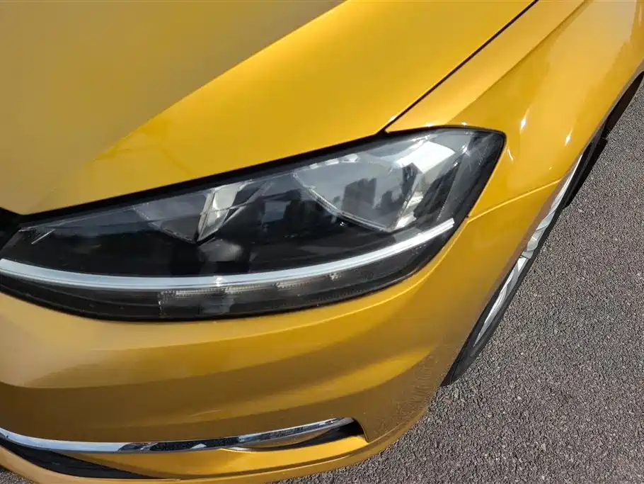 Volkswagen Golf 2018 230TSI Automatic Luxury фото 5