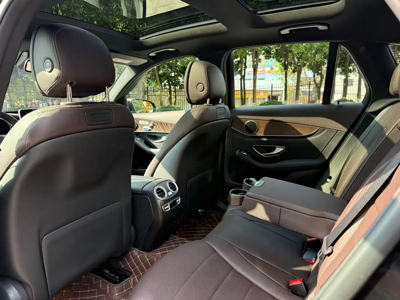 Mercedes-Benz GLC 2018 GLC 300 4MATIC Dynamic фото 28