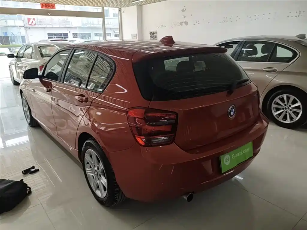 BMW 1 Series (Import) 2013 Facelift 116i Leading Model фото 5