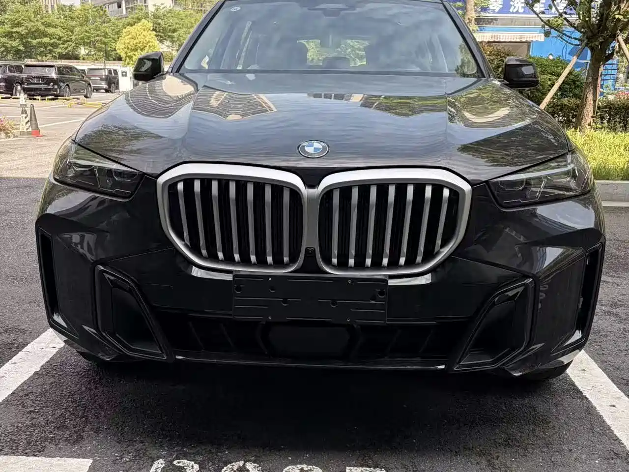 BMW X5 2026 xDrive 40Li M Sport Night Edition Package фото 2