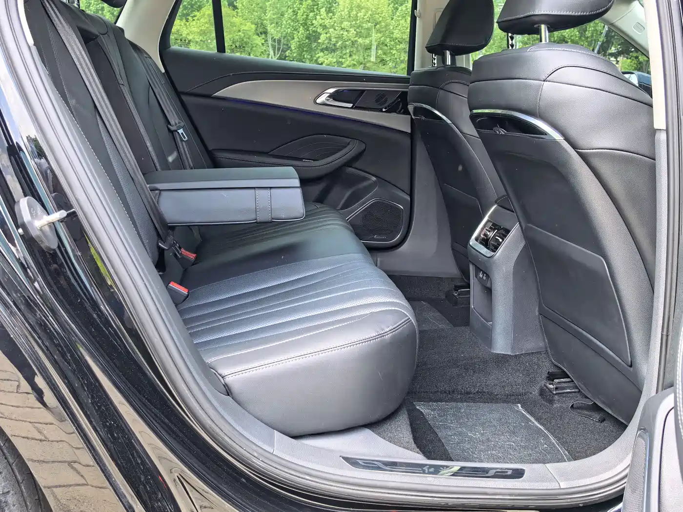 Hongqi H5 2023 2.0T Auto Smart Connect Flag Comfort фото 22