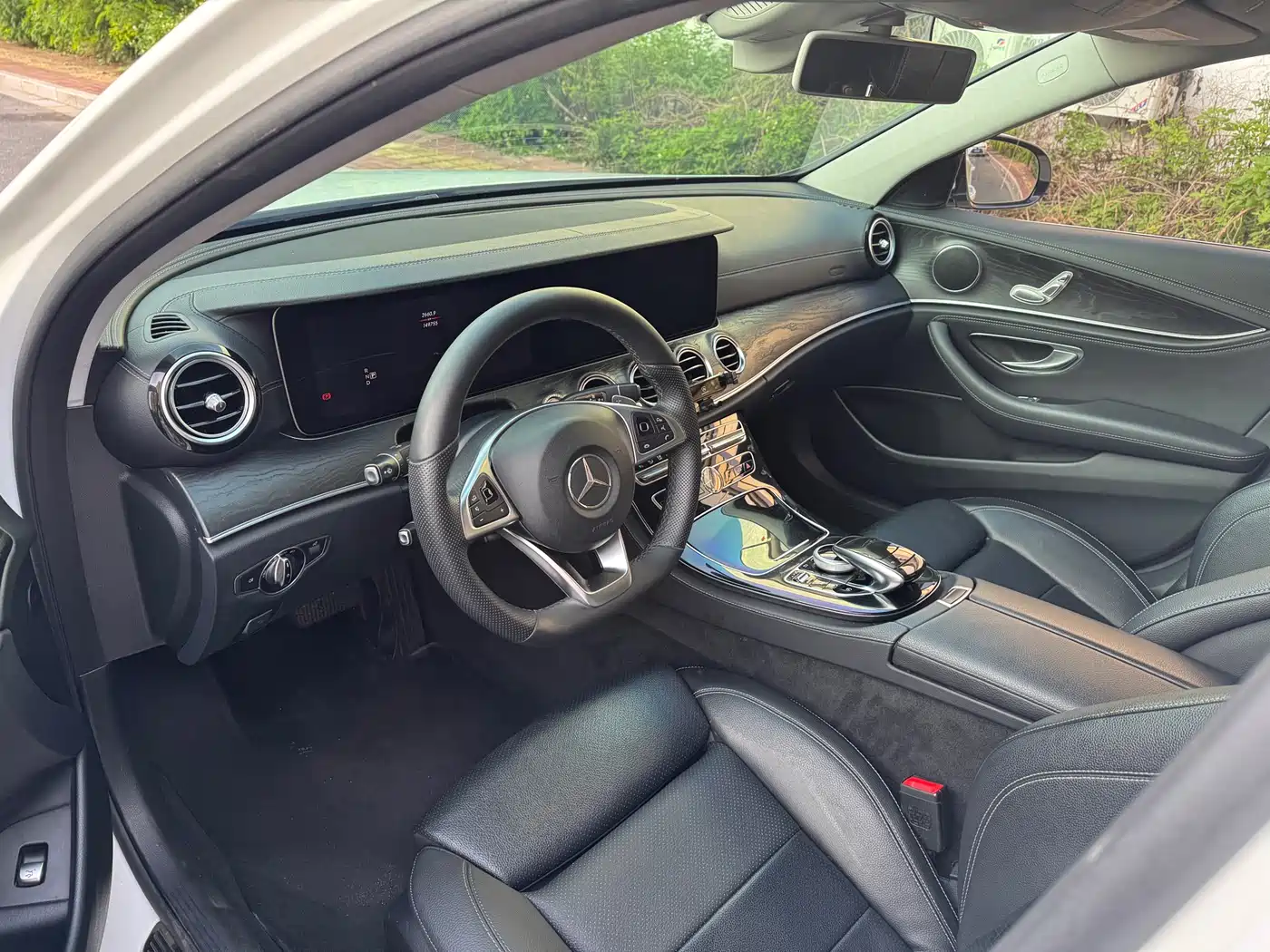 Mercedes-Benz E-Class 2016 E 200 L Sport Type фото 7
