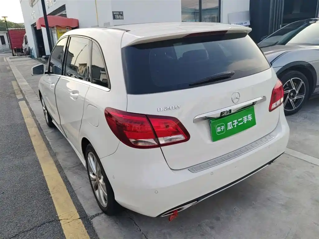 Mercedes-Benz B-Class 2015 B 200 Dynamic фото 5