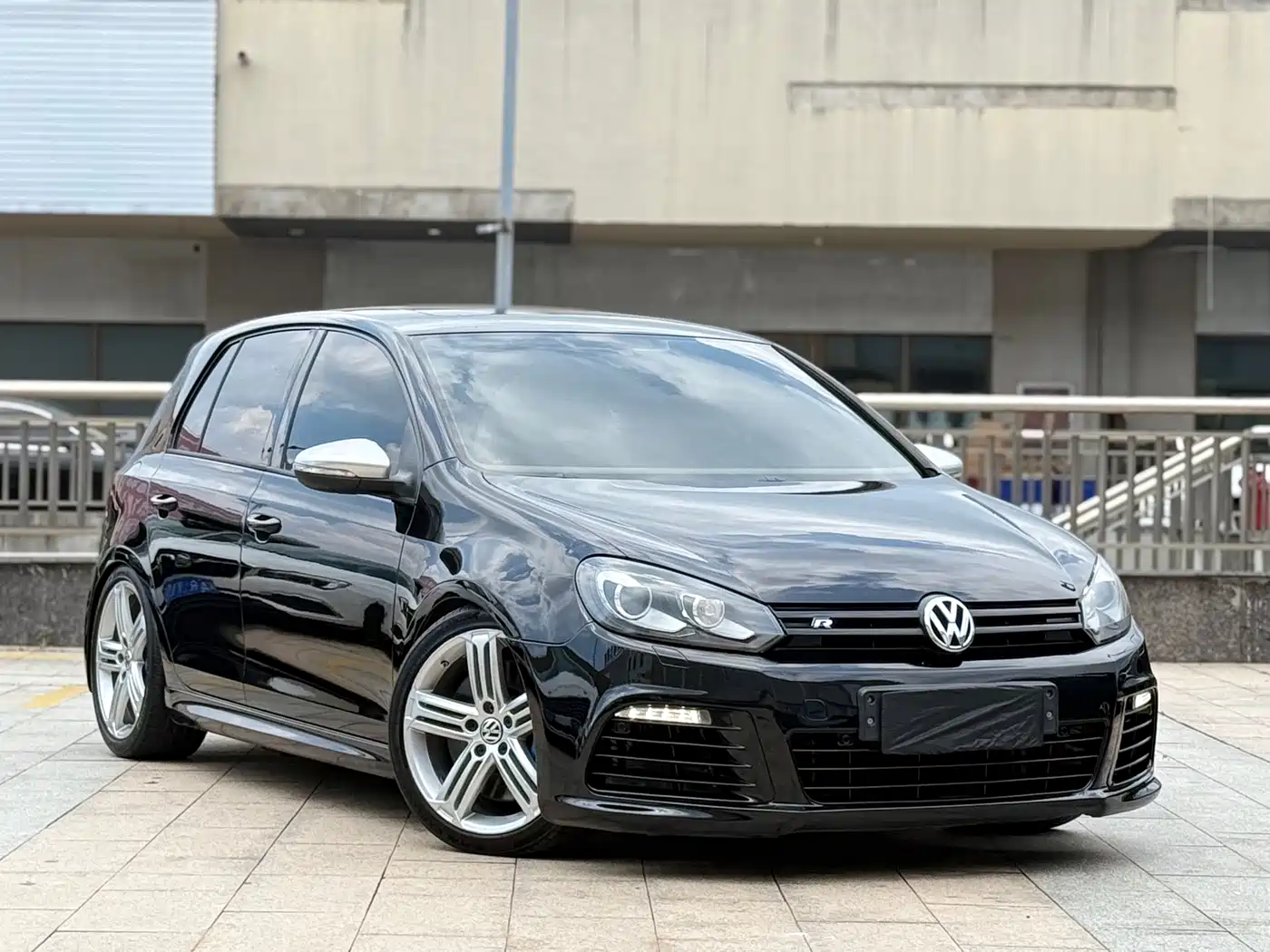 Volkswagen Golf (Import) 2013 2011 2.0TSI R