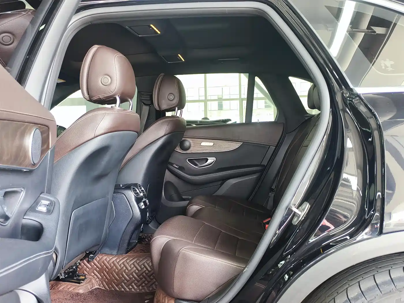 Mercedes-Benz GLC 2021 GLC 260 L 4MATIC Luxury фото 12