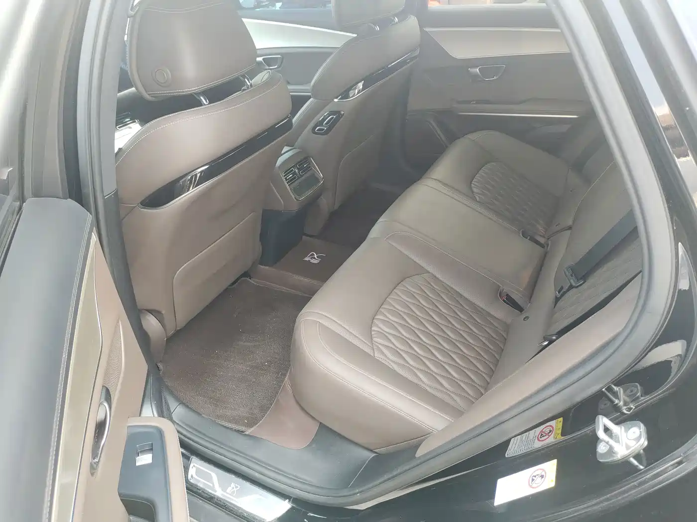 BYD Han 2025 2024 DM-i Glory Edition 121KM Premium