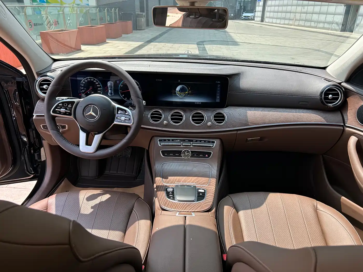 Mercedes-Benz E-Class 2020 E 300 L Fashion фото 6