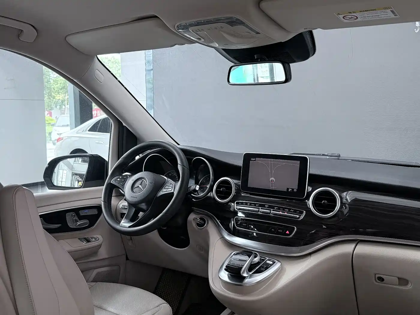 Mercedes-Benz V-Class 2017 2016 V 260 Navigator