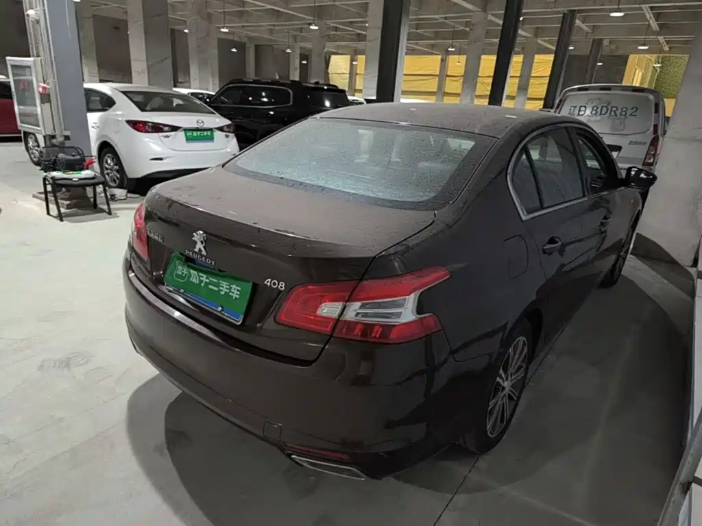 Фото 7 - Peugeot 408