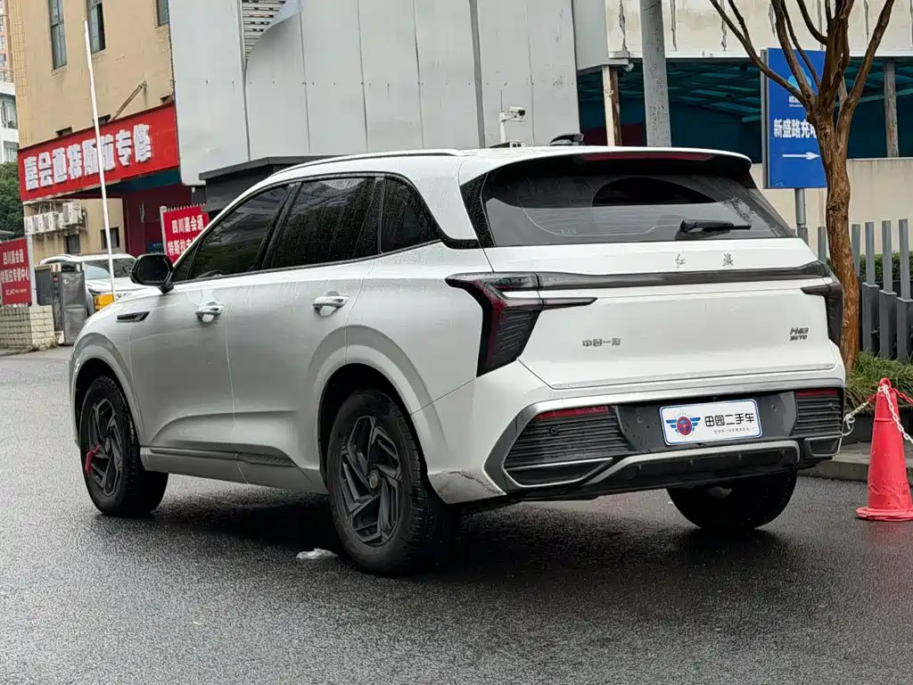 Photo 4 - Hongqi HS3