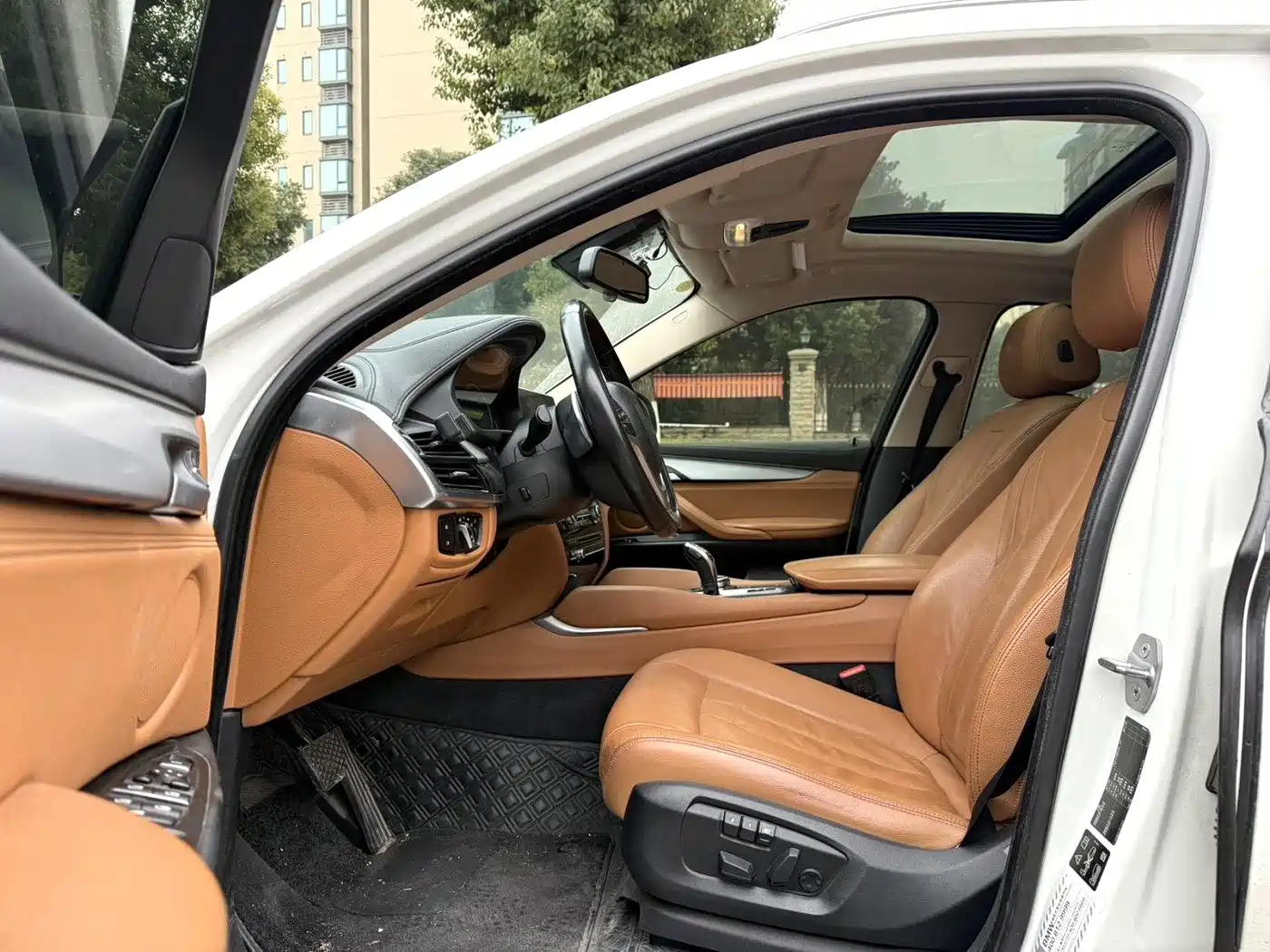 BMW X6 2015 xDrive35i Luxury Model фото 7
