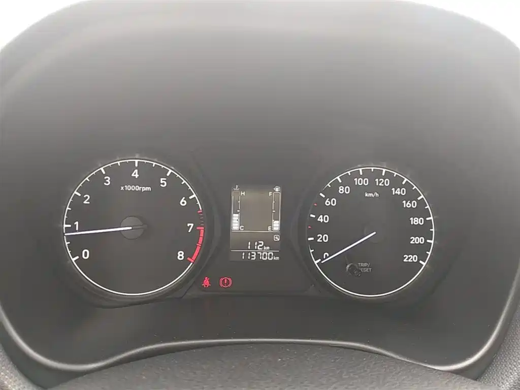 Hyundai Verna 2017 1.4L Manual Color Sunroof Edition (China V) фото 12