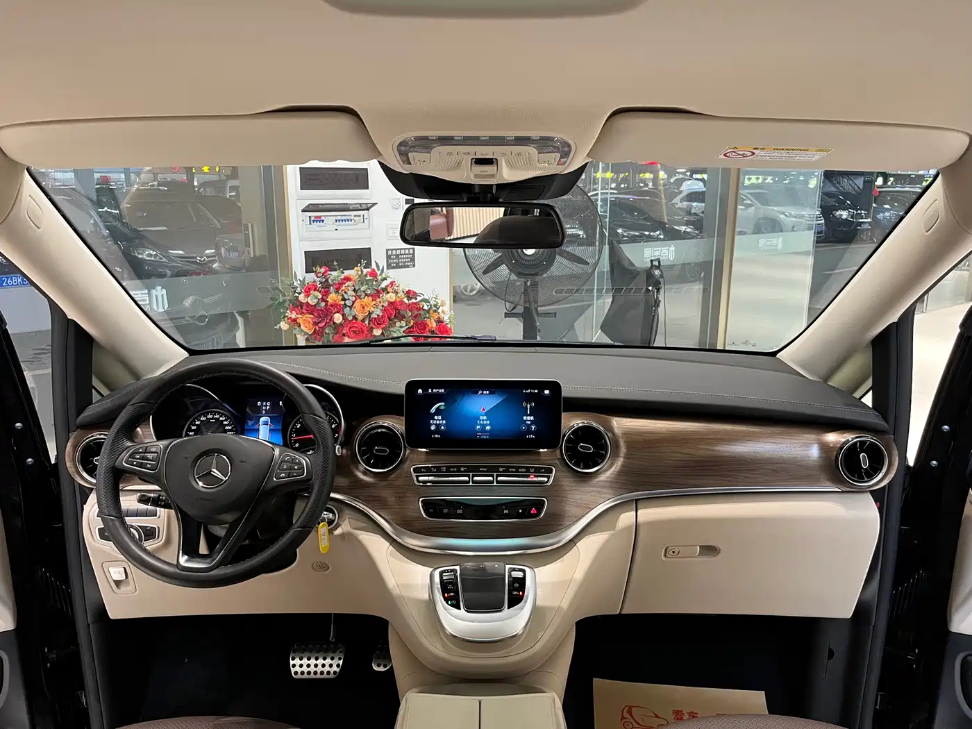 Mercedes-Benz V-Class 2022 V 260 Prestige Edition фото 20