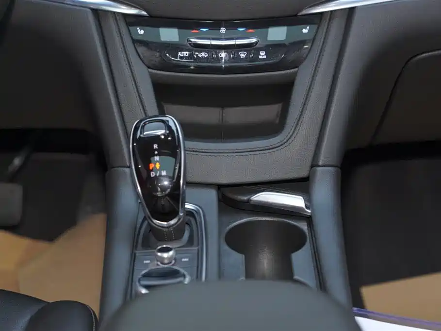 Cadillac XT5 2020 28T AWD Luxury Model фото 13