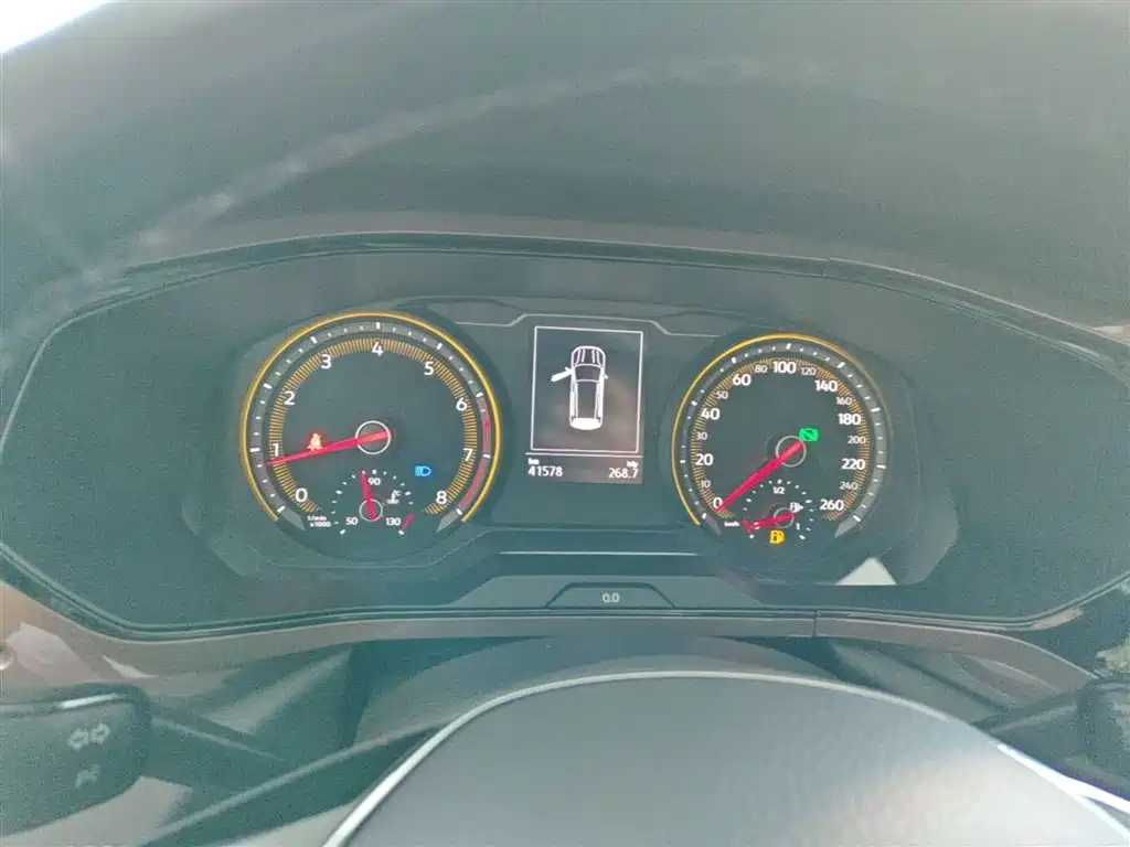 Volkswagen Tharu 2020 280TSI 2WD Comfort Edition China VI фото 18