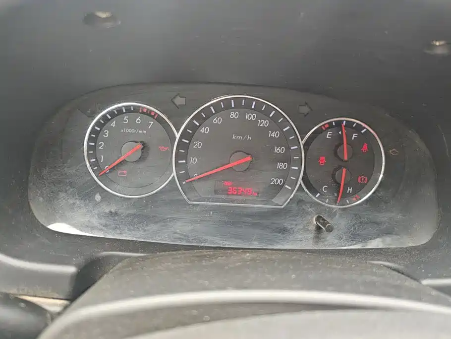 Changan Yuexiang V3 2015 2012 1.3L Manual Comfort (China V)