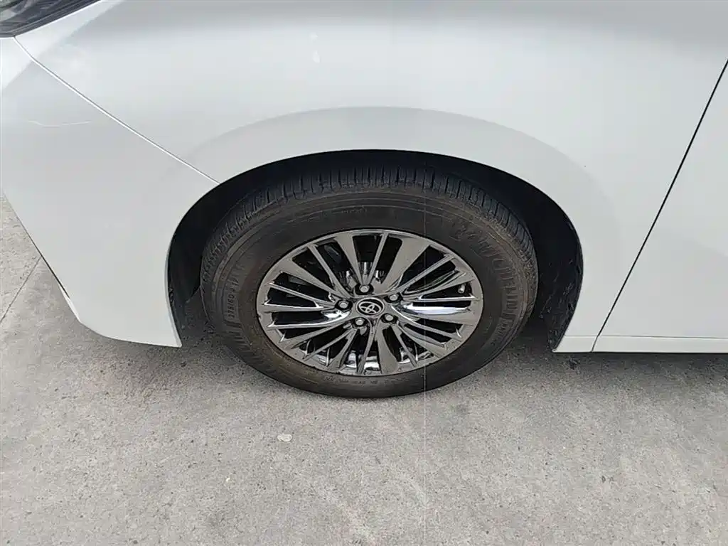 Toyota Alphard 2020 Hybrid 2.5L Premium Edition фото 25