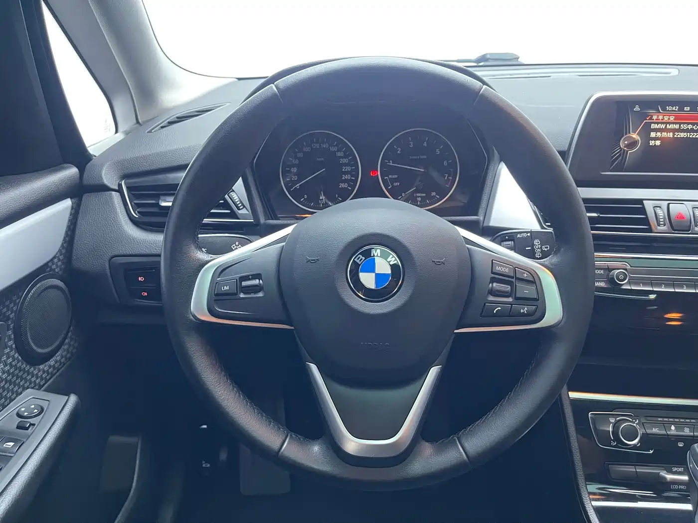 BMW 2 Series Touring 2016 218i Fashion Model фото 17
