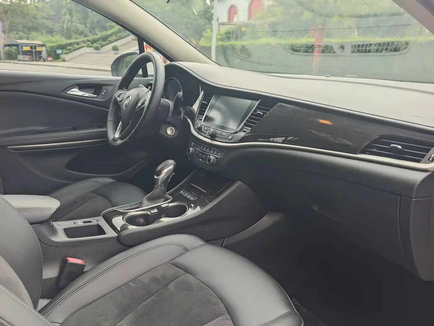 Buick Verano 2019 Sedan 20T Dual Clutch Elite фото 8