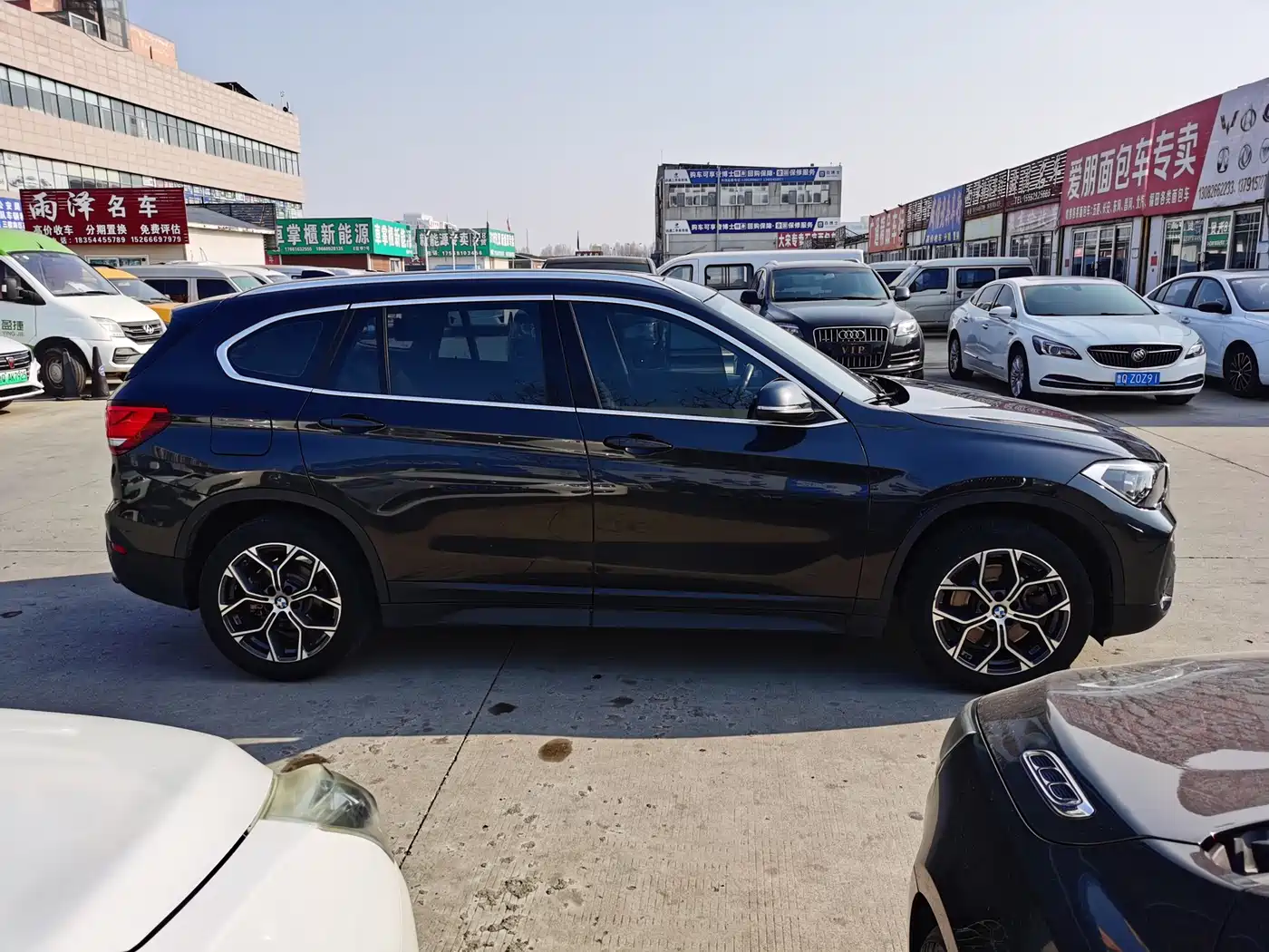 BMW X1 2021 sDrive25Li Leading фото 5