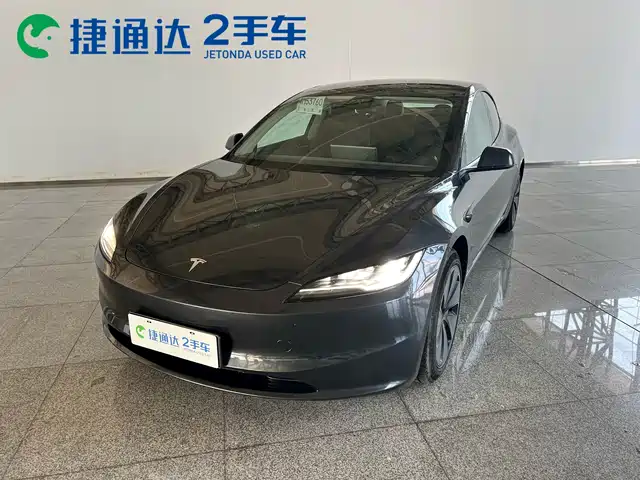 Tesla Model 3 Задний привод