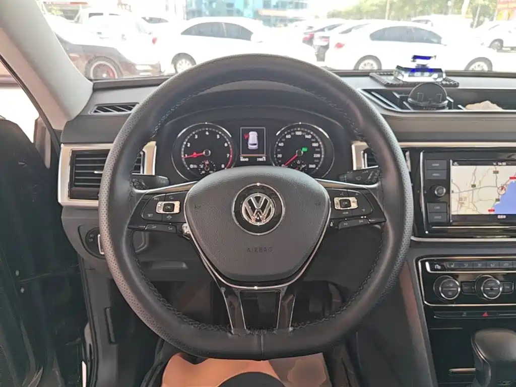صورة 11 - Volkswagen Teramont
