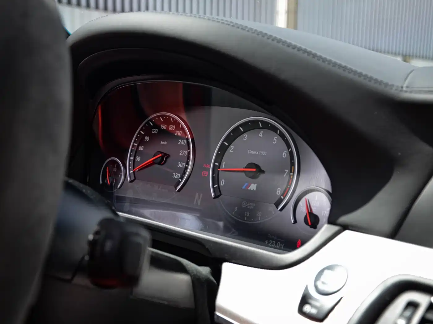 BMW M5 2014 M5 фото 29