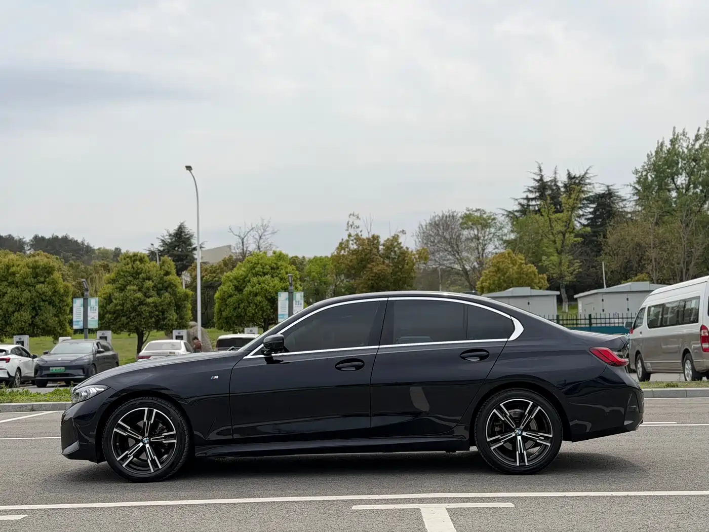 BMW 3 Series 2023 325i M Sport Package фото 4