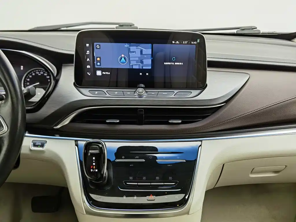 Photo 12 - Buick GL8