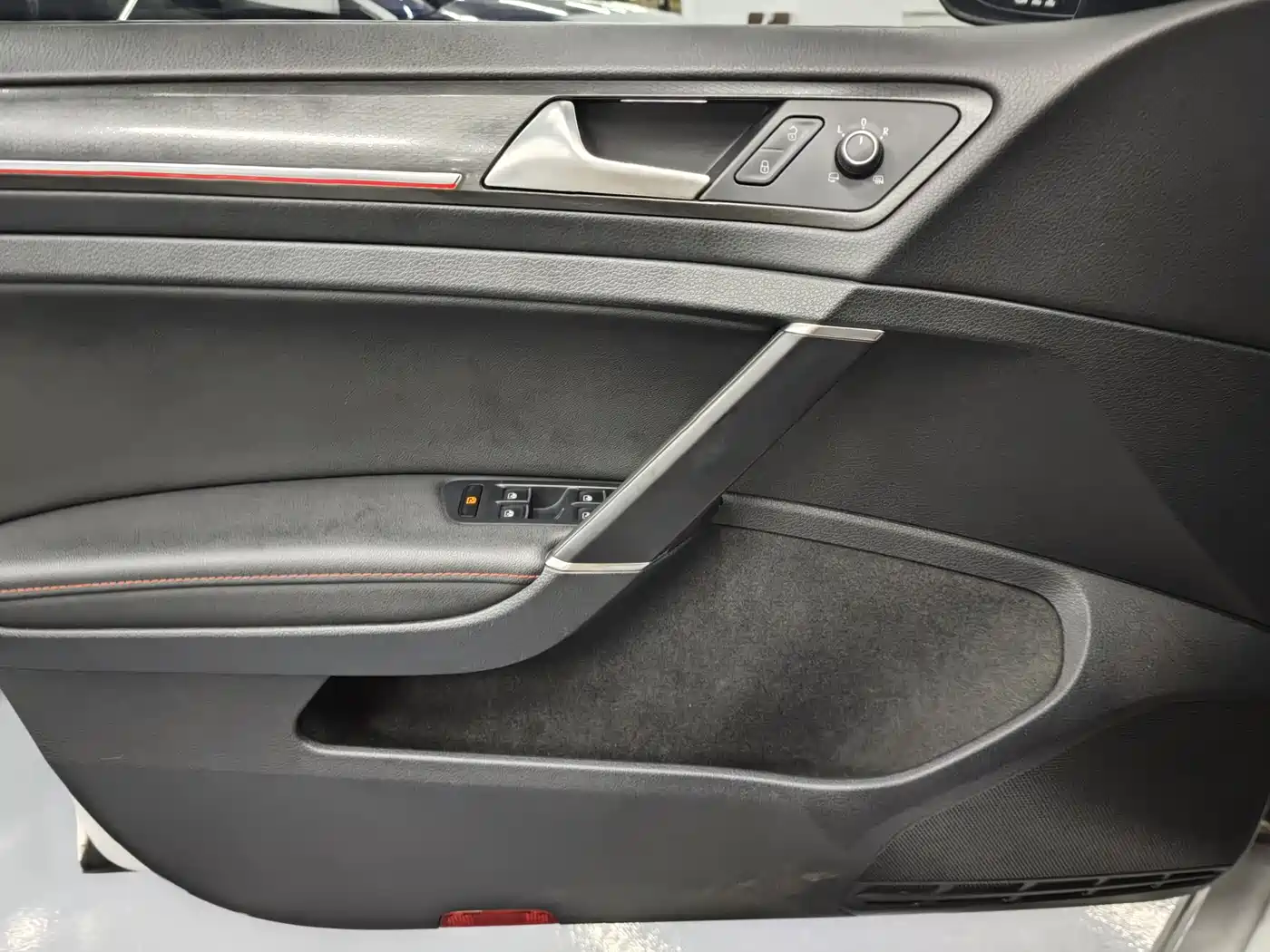Volkswagen Golf GTI 2018 2.0TSI GTI фото 9
