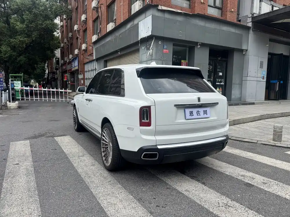 Rolls-Royce Cullinan 2022 2018 4-Seater Version