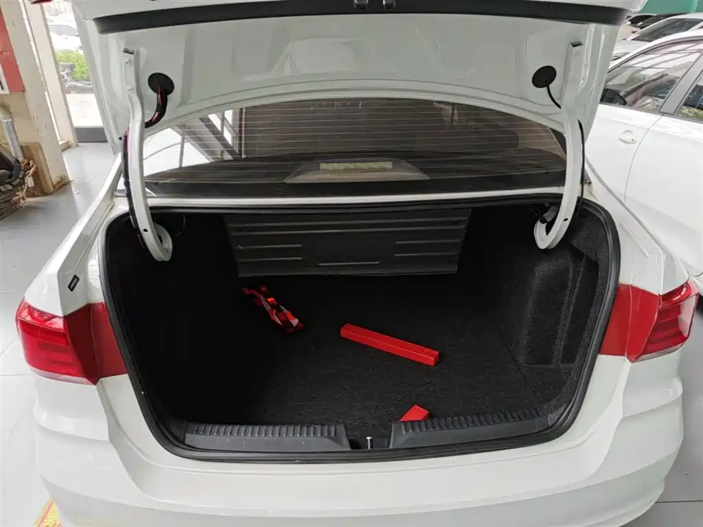 Volkswagen Santana 2018 1.5L Automatic Trend Edition фото 19